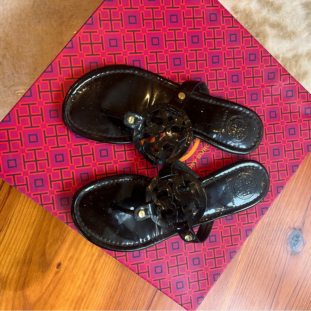 Tory Burch Black Sandals with Luxe Design
